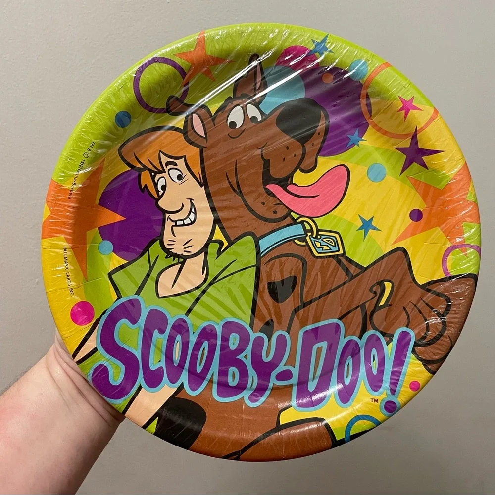 Vintage 1999 Scooby Doo Pack of 8 Party Plates New in Package